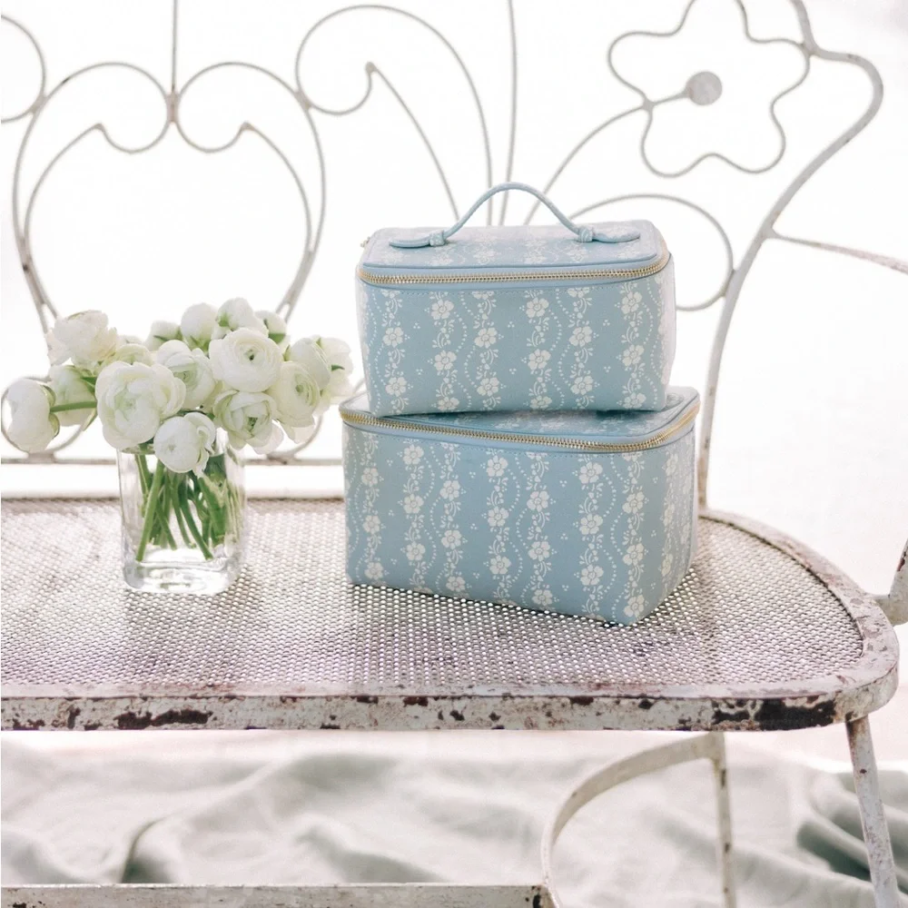 Neely and Chloe X Julia Berolzheimer Large Posy Vanity Case Blue Floral white